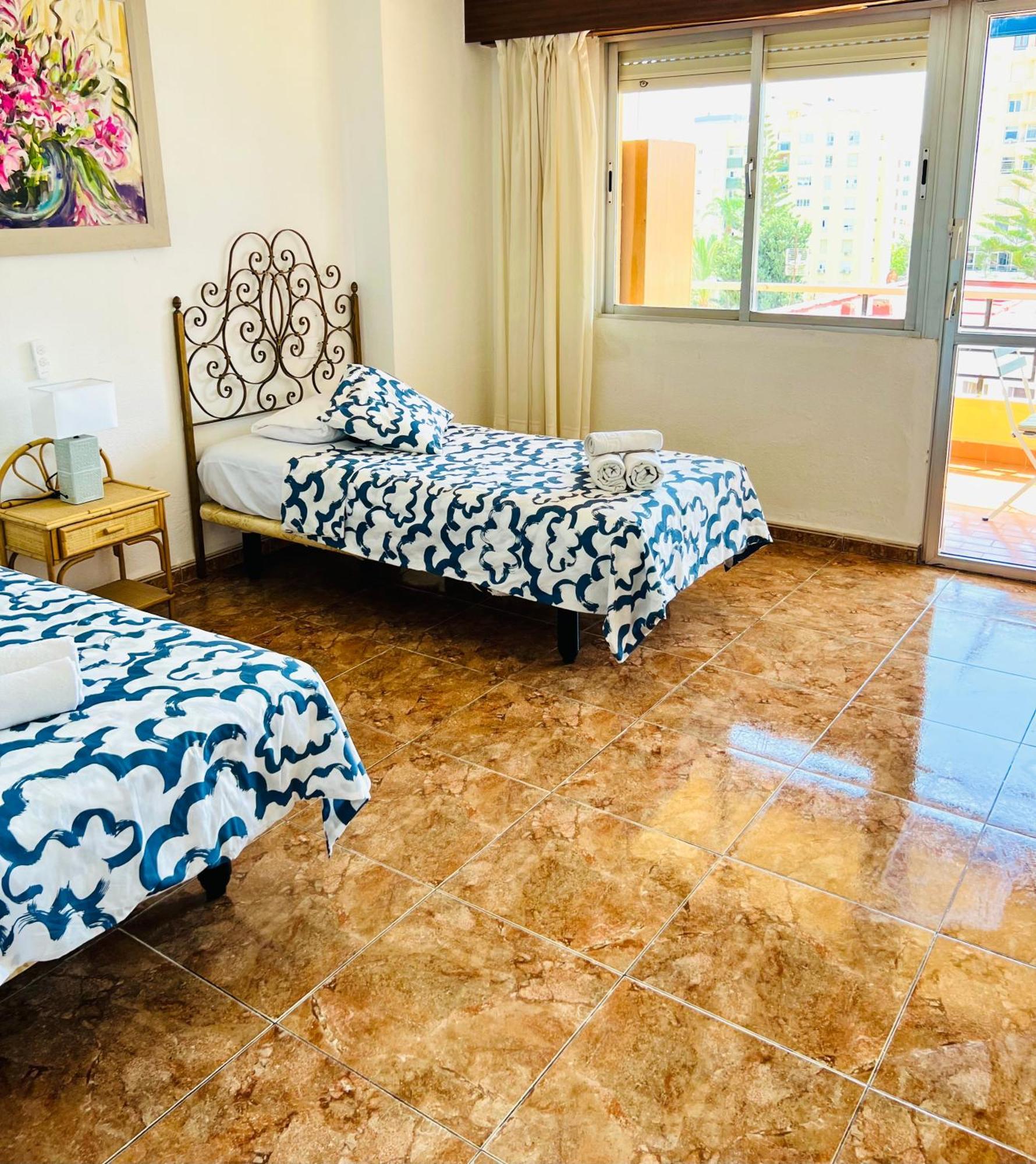 Torremolinos Carihuela Nucleo Cristal Apartment Bagian luar foto