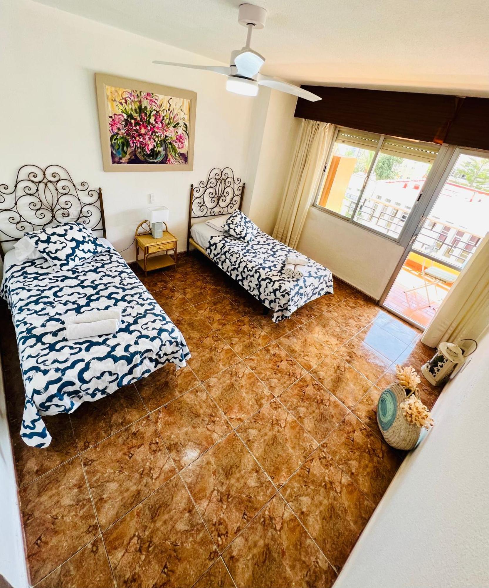 Torremolinos Carihuela Nucleo Cristal Apartment Bagian luar foto