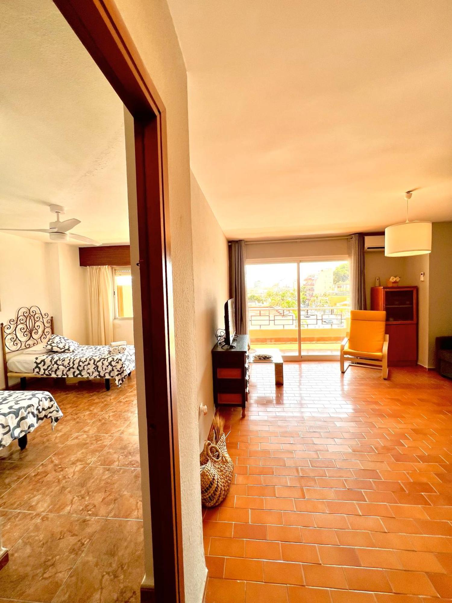 Torremolinos Carihuela Nucleo Cristal Apartment Bagian luar foto
